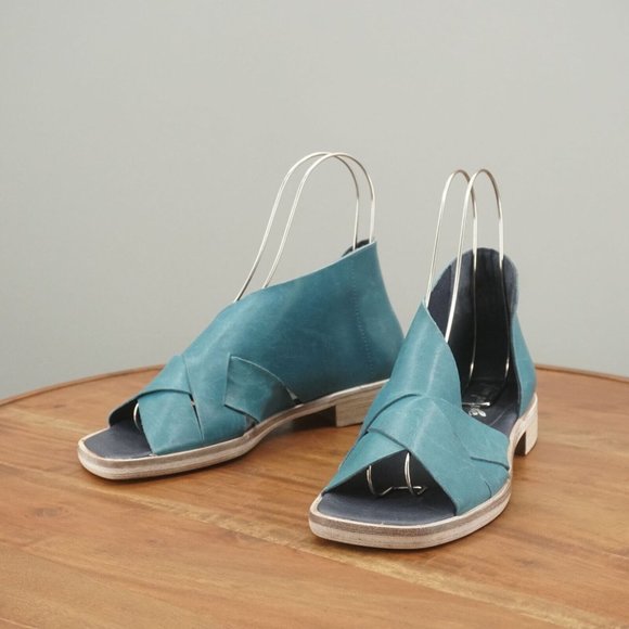 NEW M4-10/Free People Women Sun Valley Sandals Slides Blue Crisscross 38 / 8 - Picture 4 of 11